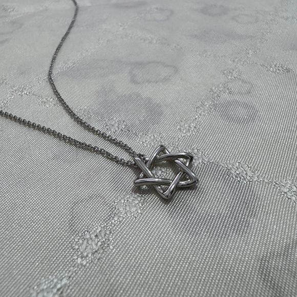 Tiffany & Co Sterling Silver Six-Pointed Star Necklace Pendant - Picture 2 of 6